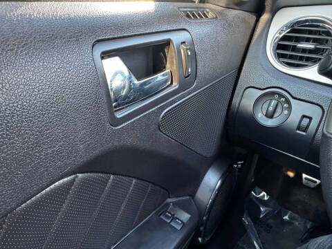 2013 Ford Mustang V6 Premium