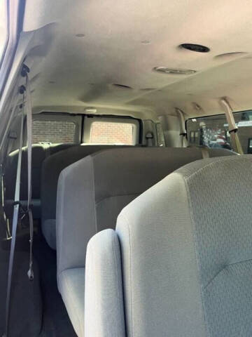 2008 Ford E-Series E-350 SD XLT