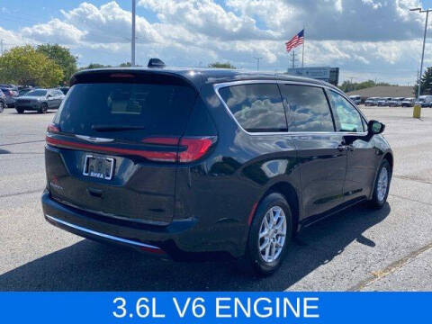 2024 Chrysler Pacifica Touring L
