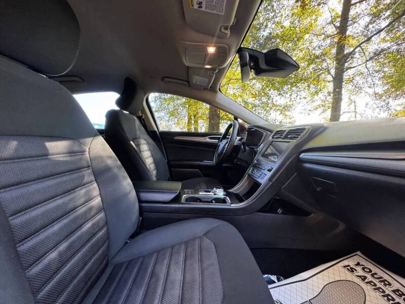 2019 Ford Fusion Hybrid SE