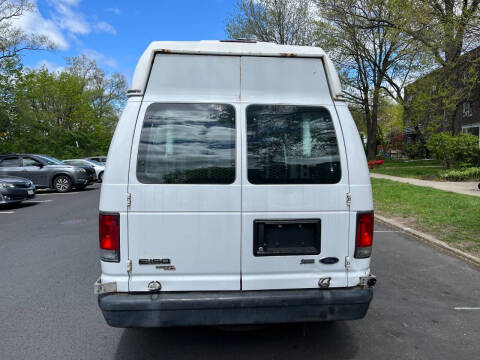 2011 Ford E-Series E-150