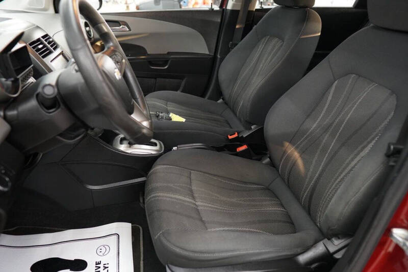 2016 Chevrolet Sonic LT Auto