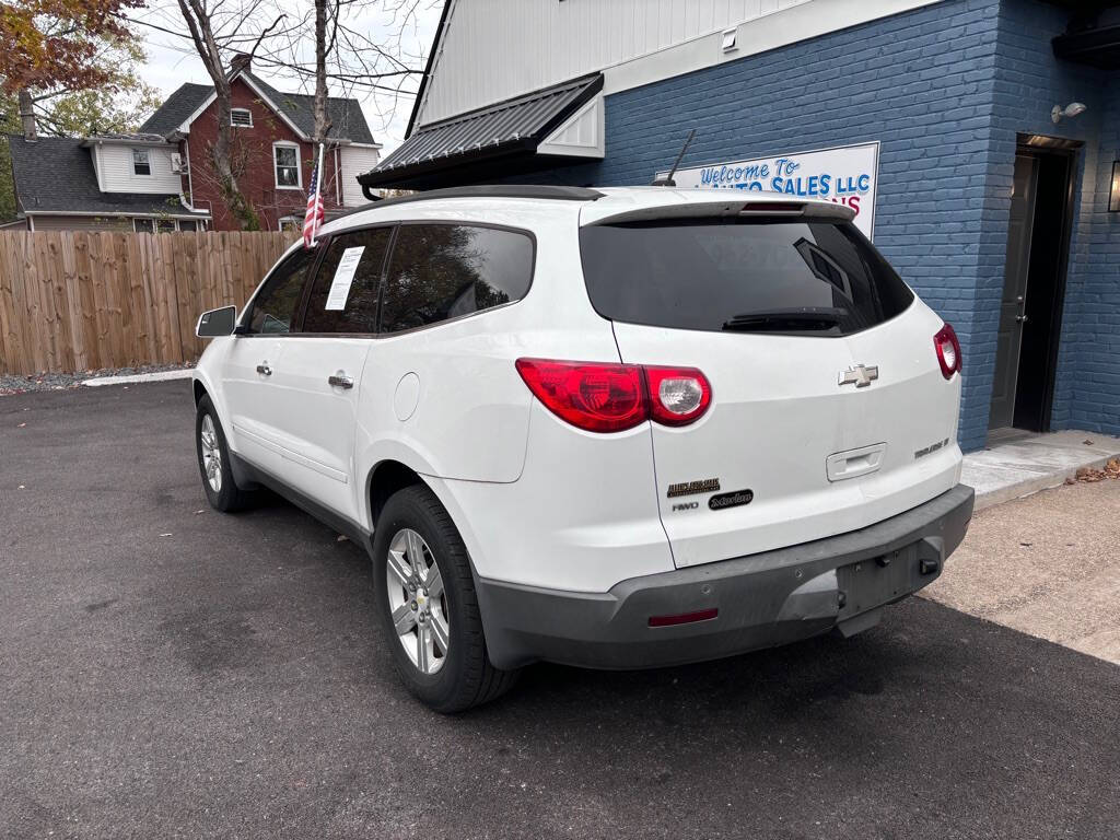 2010 Chevrolet Traverse for sale at Michael Johnson @ Allens Auto Sales Hopkinsville in Hopkinsville, KY