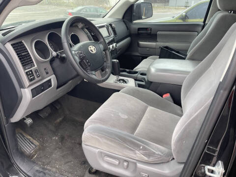 2012 Toyota Sequoia SR5