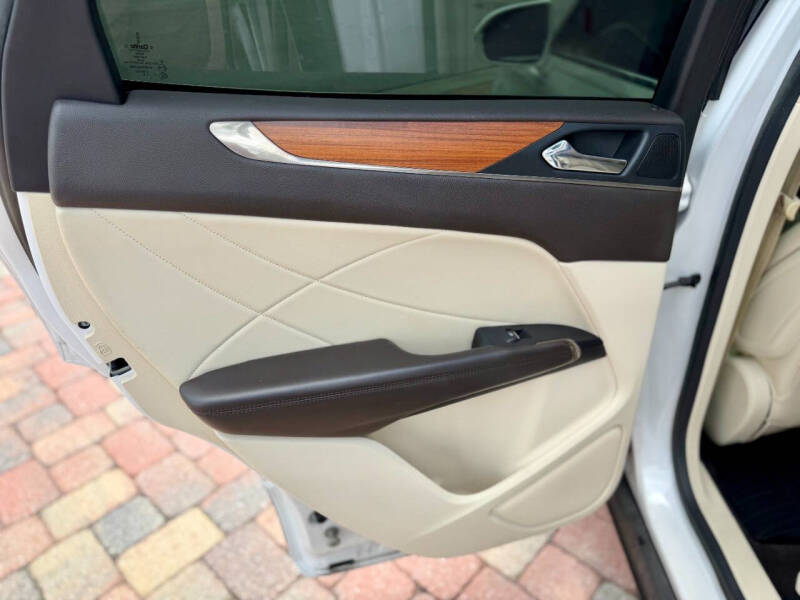 2015 Lincoln MKC