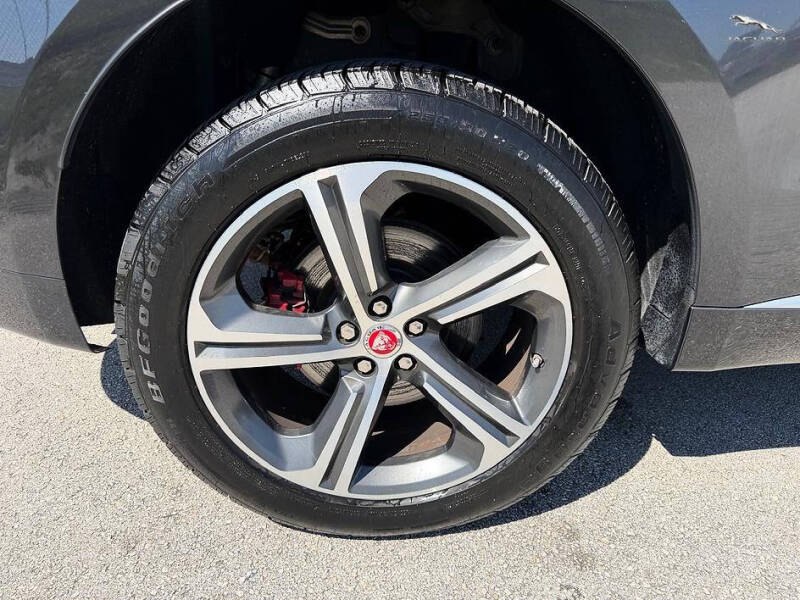 2018 Jaguar F-PACE S