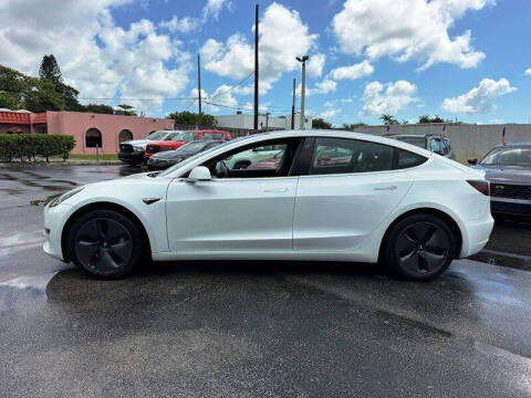 2020 Tesla Model 3 Standard Range Plus