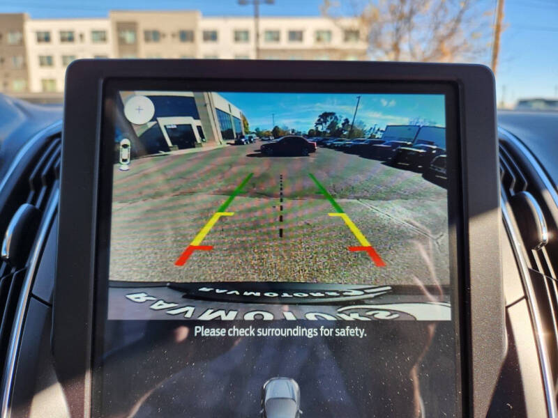 2024 Ford Edge Titanium