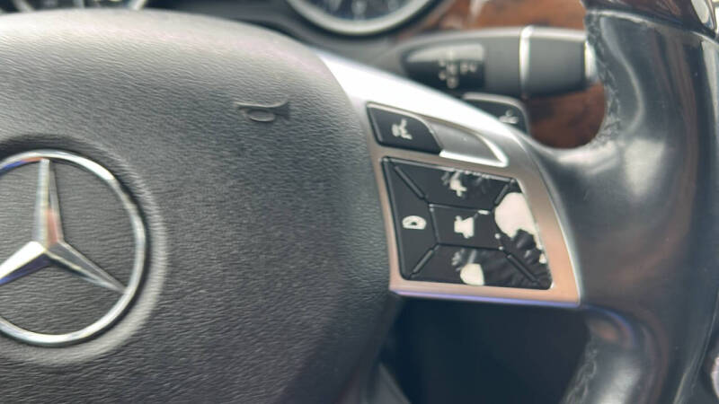 2015 Mercedes-Benz GL-Class GL 550 4MATIC