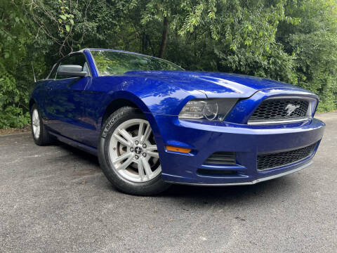 2014 Ford Mustang V6