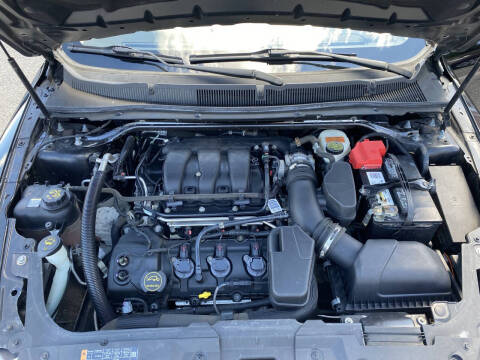 2016 Ford Taurus SE