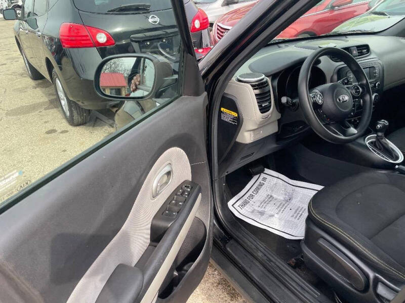 2016 Kia Soul +