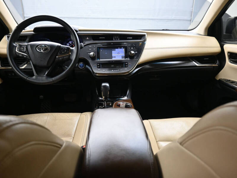 2016 Toyota Avalon Hybrid
