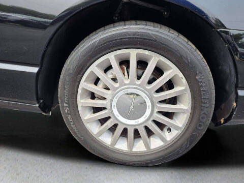 2005 Ford Thunderbird Deluxe