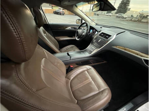 2016 Lincoln MKZ Hybrid