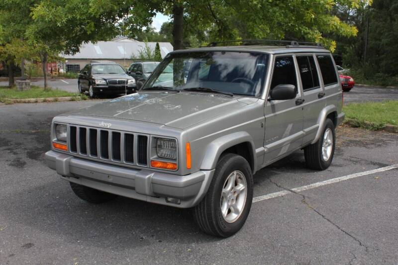 2001 Jeep Cherokee for sale at Auto Bahn Motors in Winchester VA