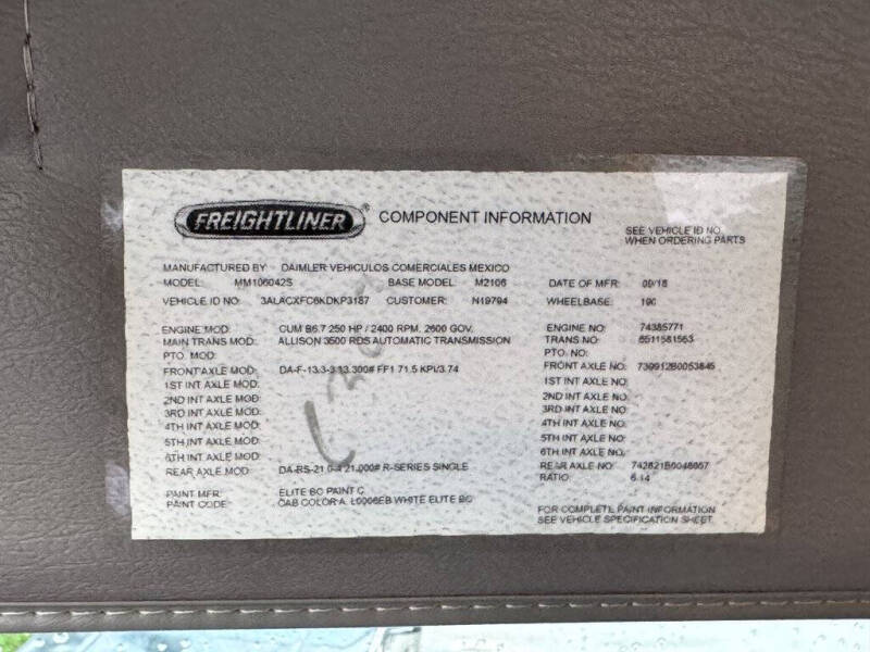 2019 Freightliner M2 106