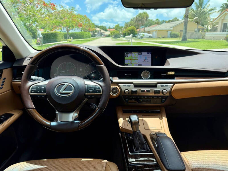 2016 Lexus ES 350