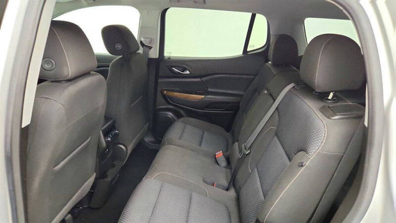 2020 GMC Acadia SLE
