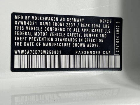 2025 Volkswagen Golf GTI SE