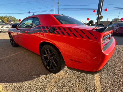 2022 Dodge Challenger SXT
