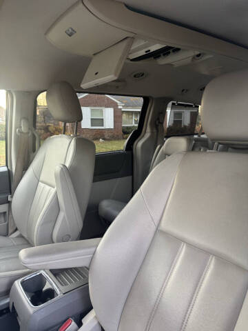 2008 Chrysler Town and Country Touring