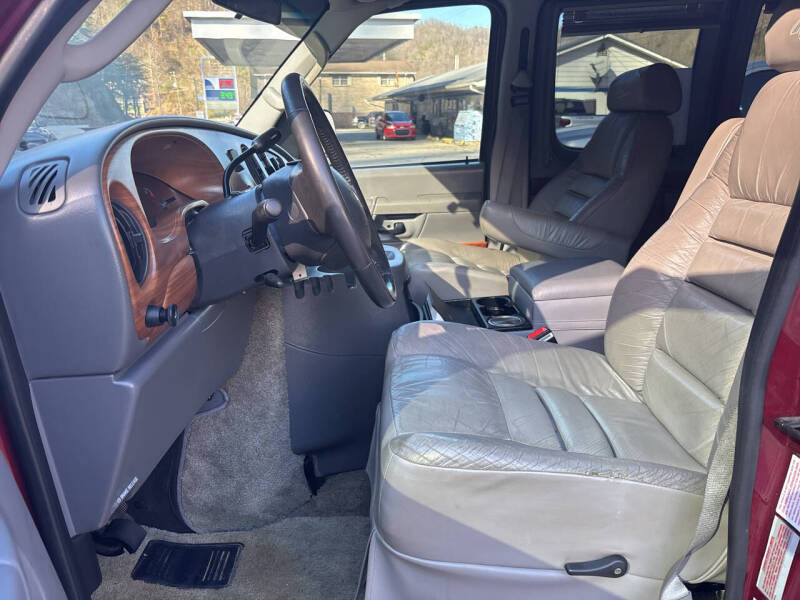 2003 Ford E-Series E-150