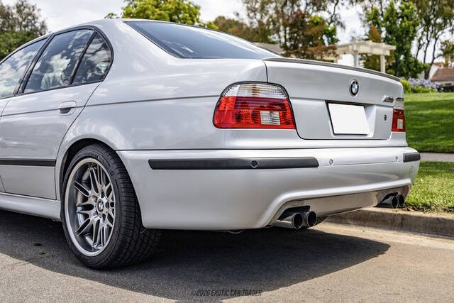 2002 BMW M5