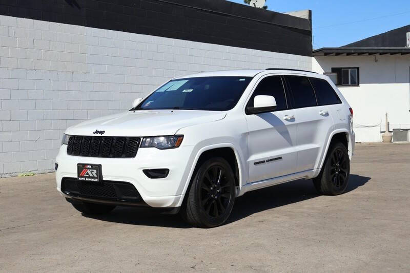 2018 Jeep Grand Cherokee Altitude