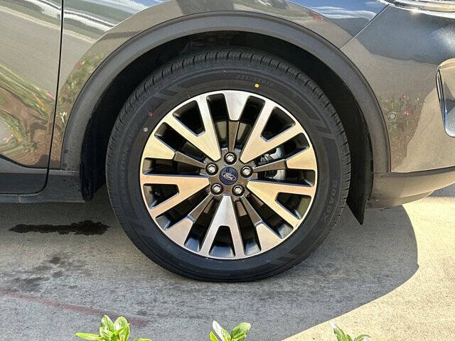 2020 Ford Escape Titanium
