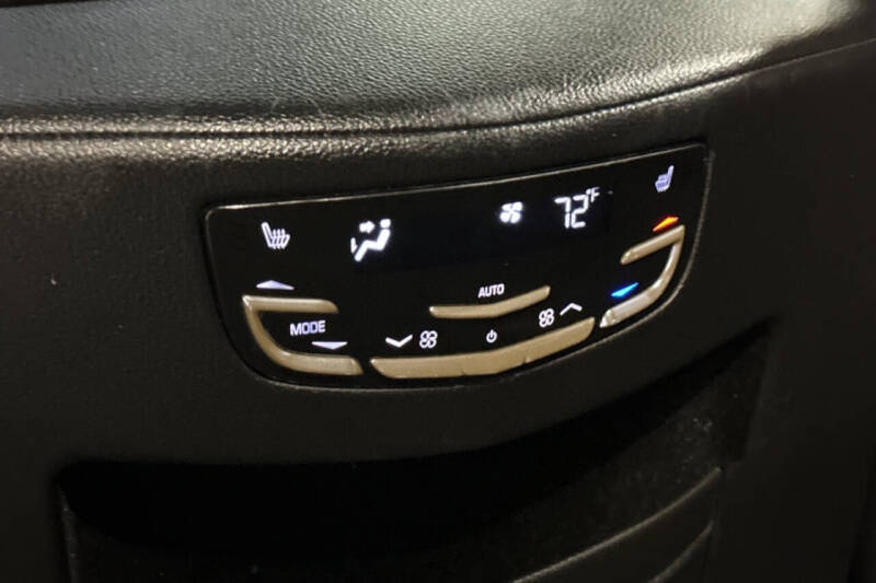 2018 Cadillac Escalade ESV Luxury