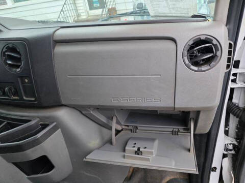 2014 Ford E-Series E-150