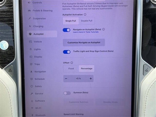 2017 Tesla Model X 75D