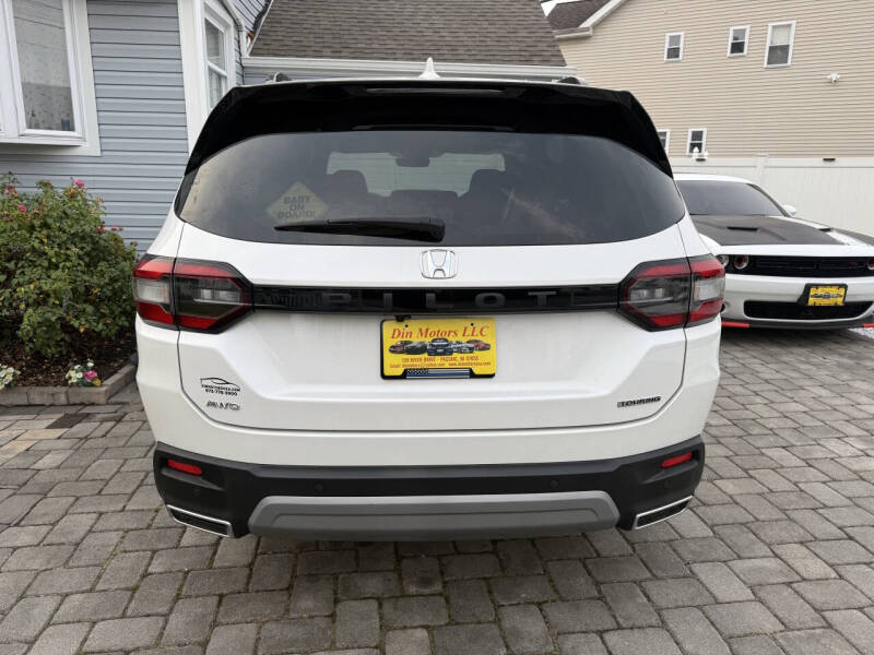 2023 Honda Pilot Touring