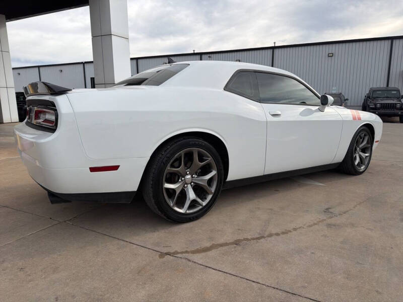 2016 Dodge Challenger SXT