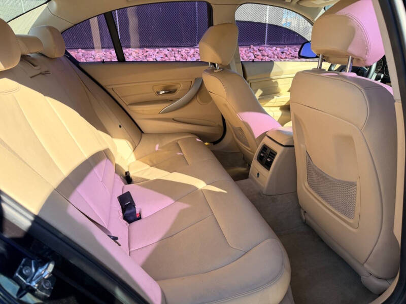 2012 BMW 3 Series 328i