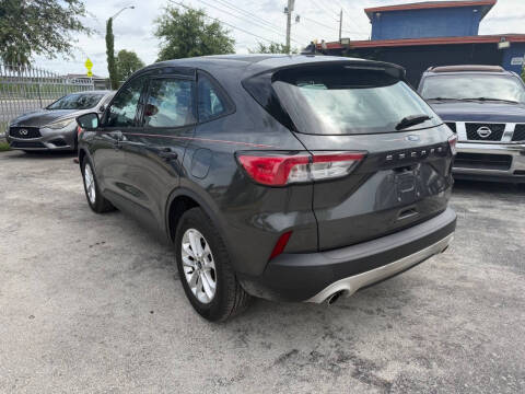 2020 Ford Escape S