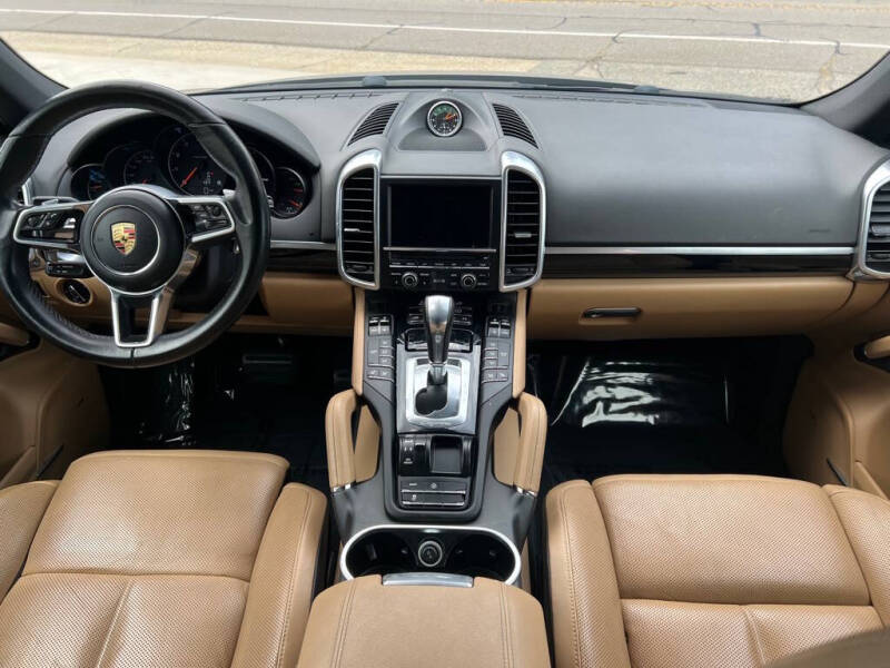 2016 Porsche Cayenne