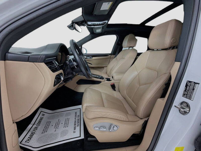 2023 Porsche Macan