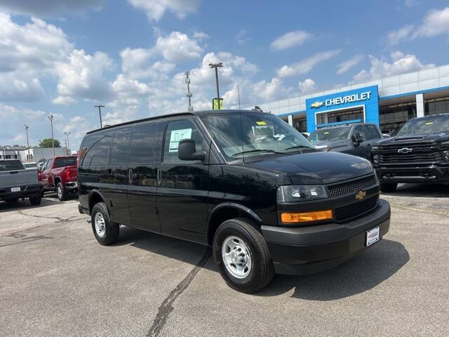 2025 Chevrolet Express 2500