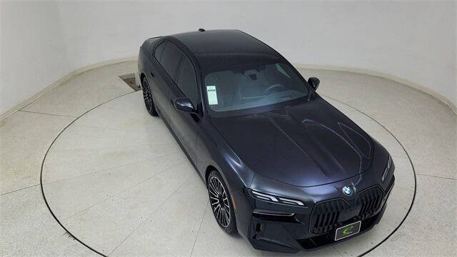 2024 BMW 7 Series 740i