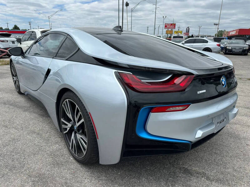 2016 BMW i8