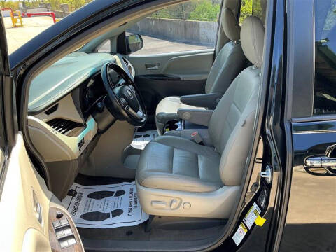 2016 Toyota Sienna