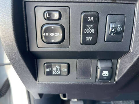 2015 Toyota Tundra SR5