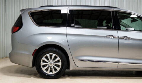2017 Chrysler Pacifica Touring Plus