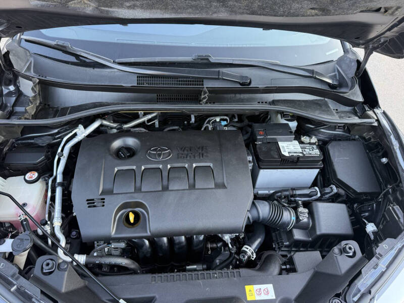 2021 Toyota C-HR XLE