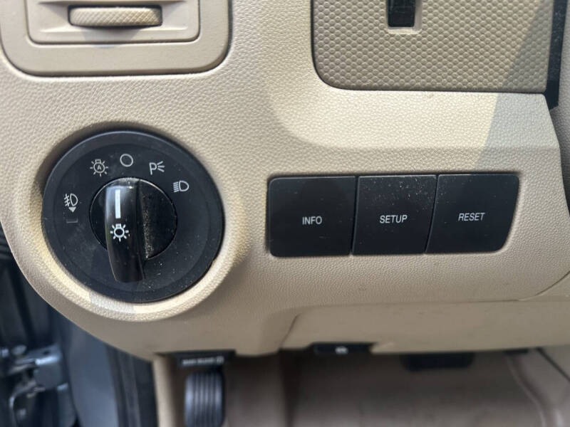 2011 Ford Escape XLT
