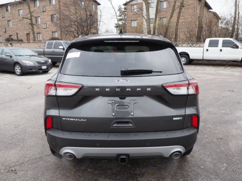 2020 Ford Escape Titanium