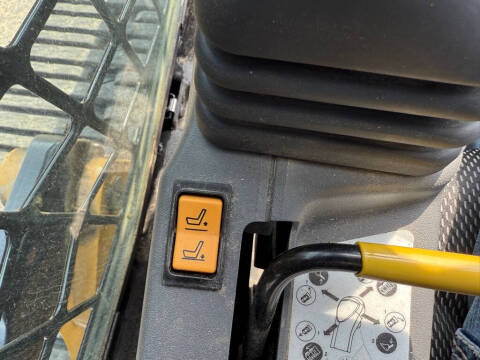 2024 Caterpillar 255 SKID STEER