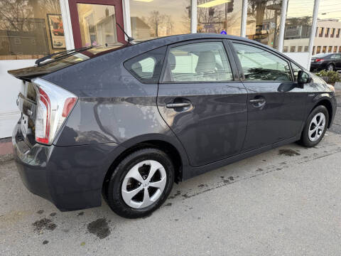 2012 Toyota Prius Two